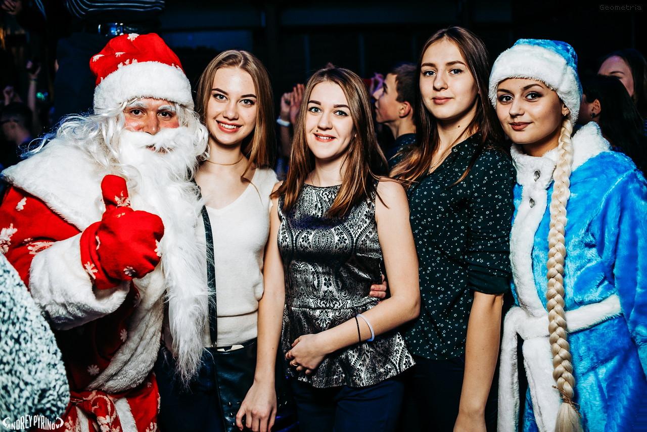 Новогодние Вечеринки Знакомств В Санкт Петербурге